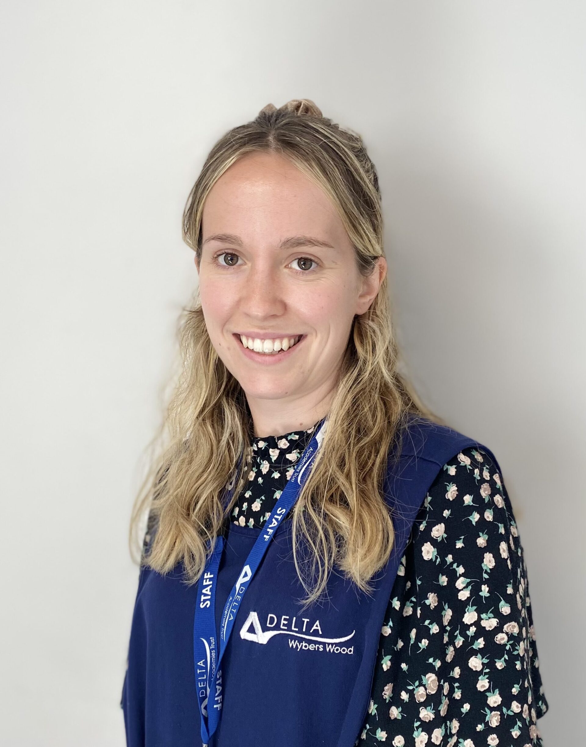 mrs-sophie-grant-cover-midday-supervisor-wybers-wood-academy